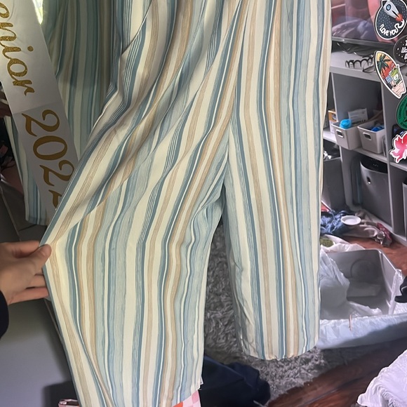 blue and beige capris jumpsuit - Picture 3 of 4